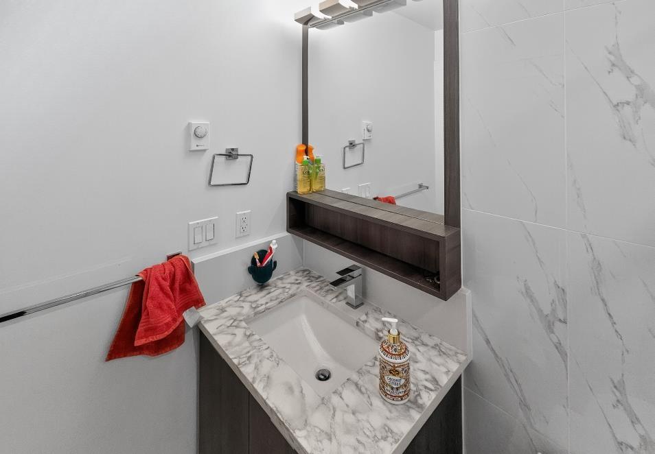 B301 14438 72 Avenue, Surrey, British Columbia V3S 2E7 - Photo 12 - R3066419