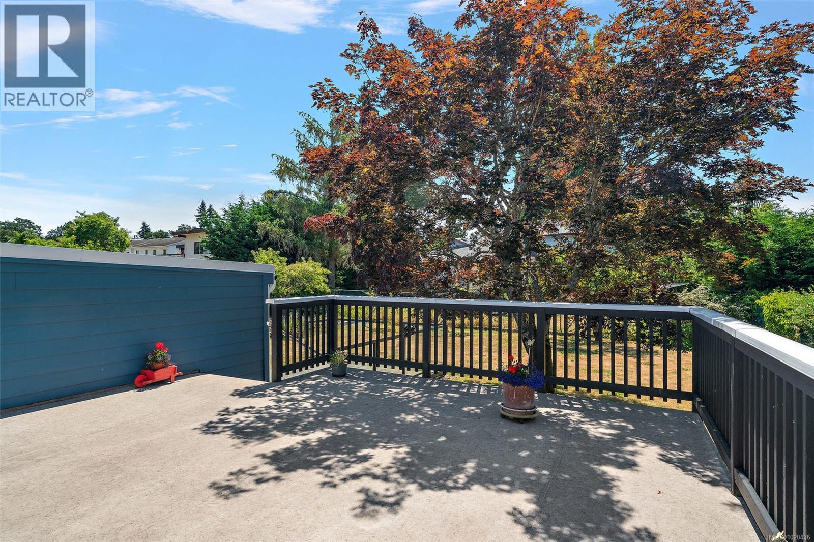 1563 Kenmore Rd, Saanich, British Columbia  V8N 2E2 - Photo 26 - 1020436