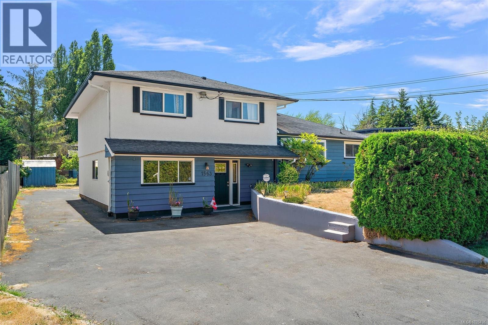 1563 Kenmore Rd, Saanich, British Columbia