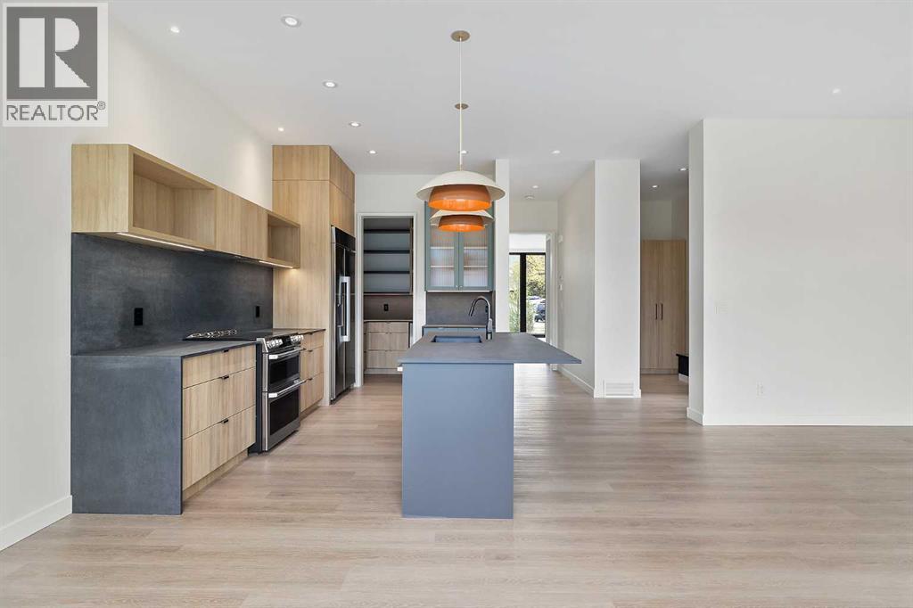 3a Willow Crescent Sw, Calgary, Alberta  T3C 3B8 - Photo 7 - A2224969