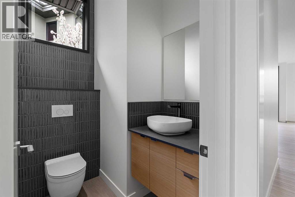 3a Willow Crescent Sw, Calgary, Alberta  T3C 3B8 - Photo 13 - A2224969