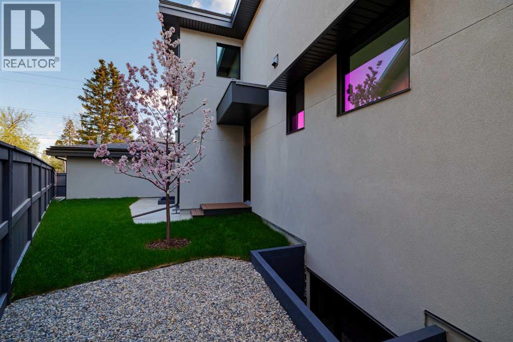 3a Willow Crescent Sw, Calgary, Alberta  T3C 3B8 - Photo 28 - A2224969