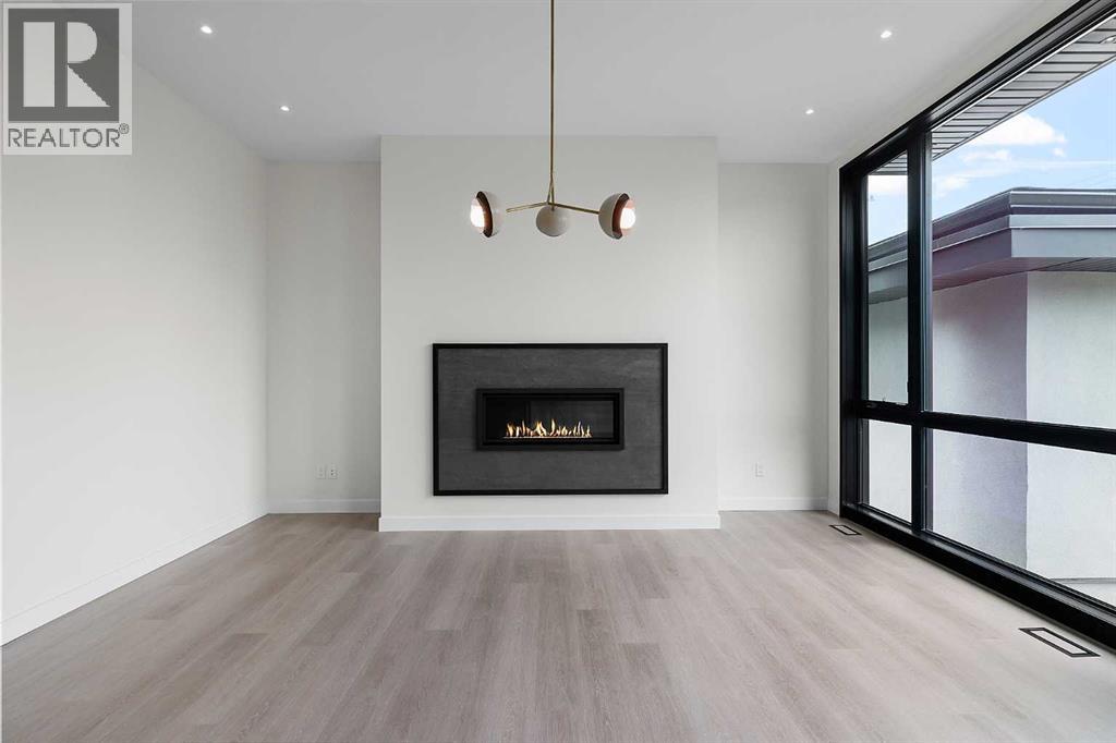 3a Willow Crescent Sw, Calgary, Alberta  T3C 3B8 - Photo 11 - A2224969