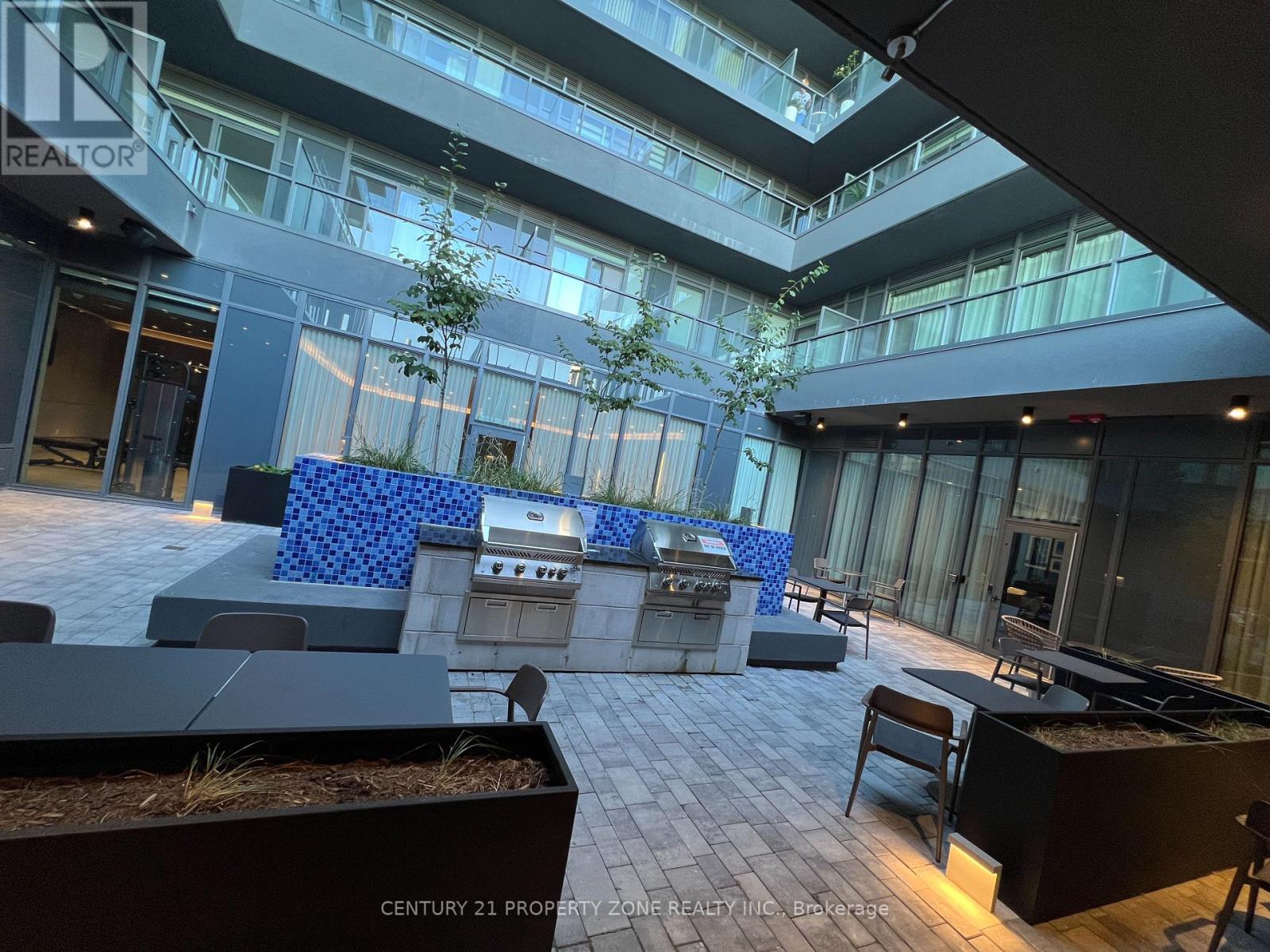 512 - 500 Dupont Street, Toronto, Ontario  M6G 0B8 - Photo 3 - C12526616