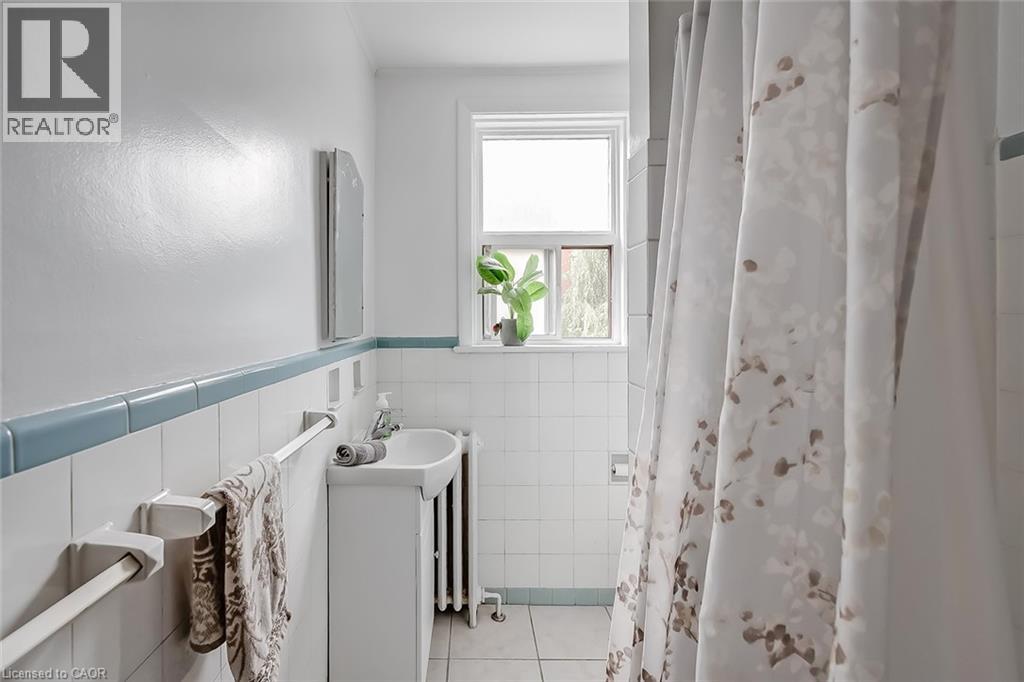 2128 Harris Crescent Unit# 7, Burlington, Ontario  L7R 1G4 - Photo 9 - 40787037