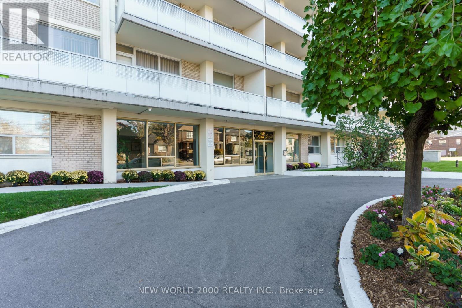 1003 - 485 Eglinton Avenue E, Toronto, Ontario  M4P 1N2 - Photo 10 - C12543224