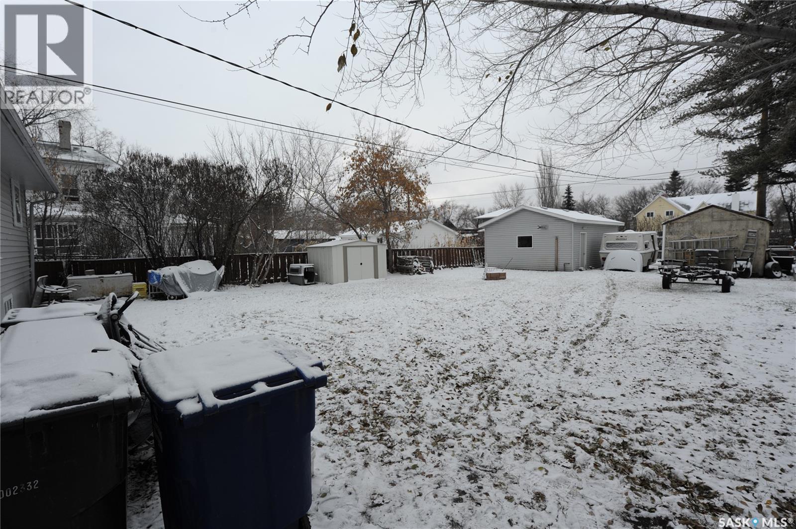 213 1st Street, Dundurn, Saskatchewan  S0K 1K0 - Photo 17 - SK024003