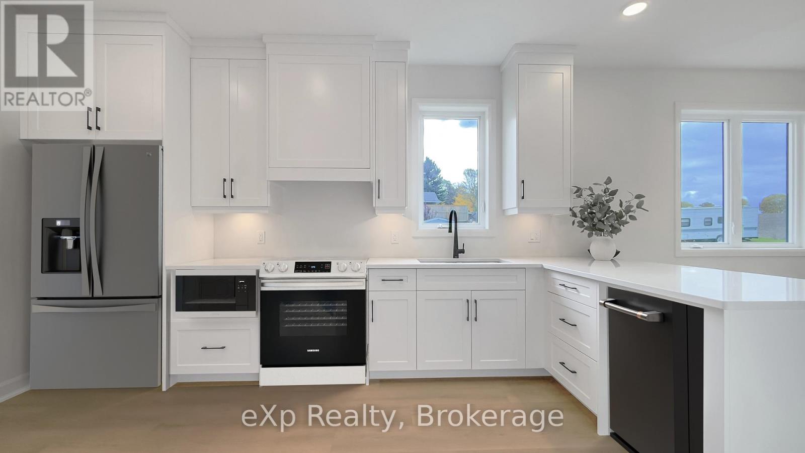 12 Janet Street, South Bruce, Ontario  N0G 2S0 - Photo 6 - X12521852