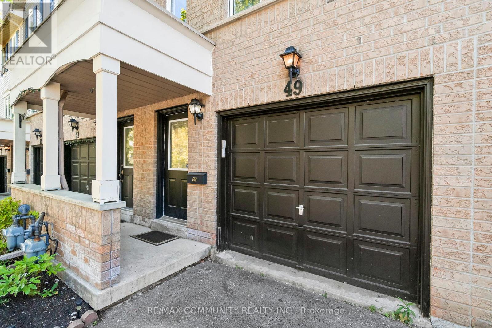 49 Mcgonigal Lane, Ajax, Ontario  L1T 4H1 - Photo 4 - E12543172