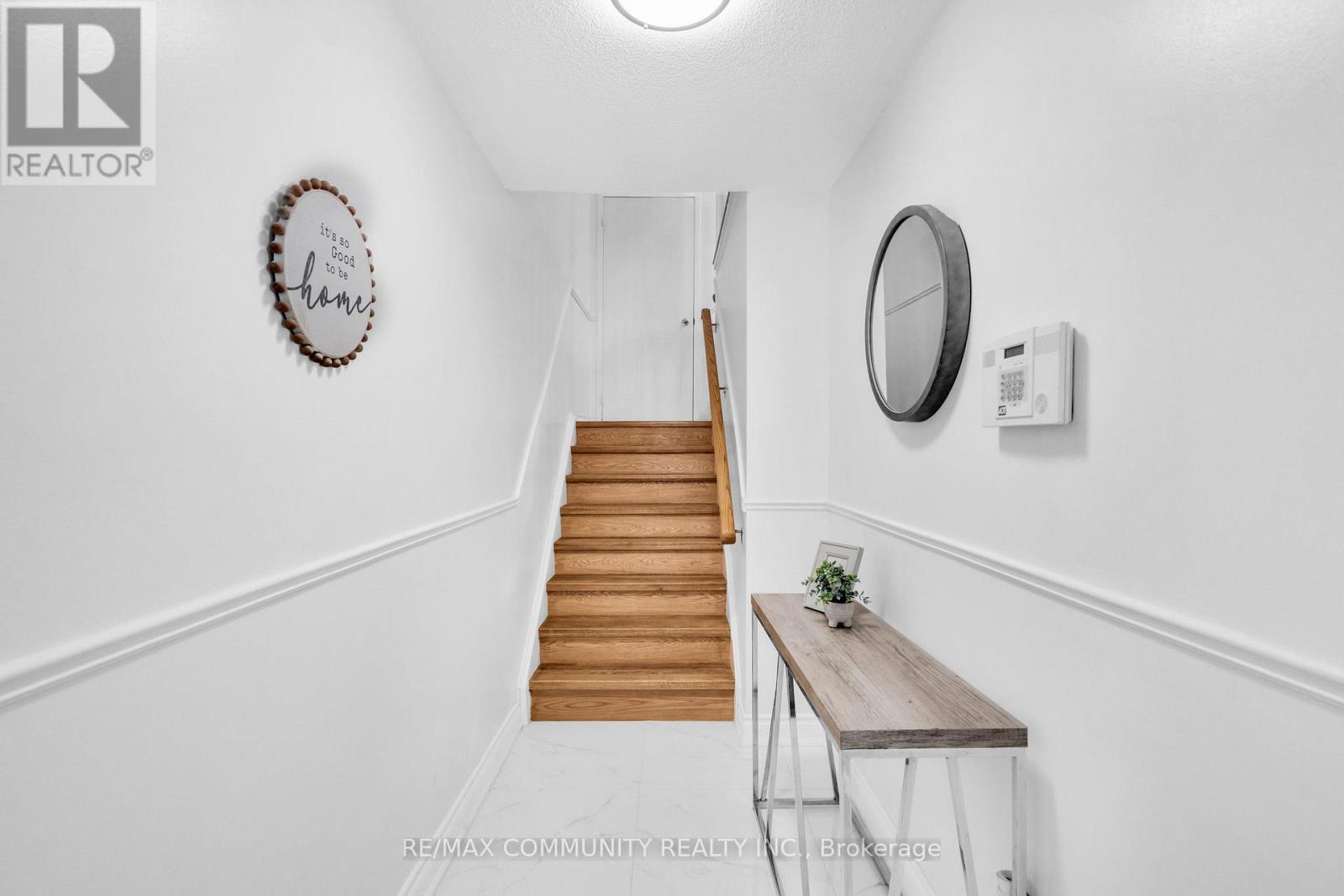 49 Mcgonigal Lane, Ajax, Ontario  L1T 4H1 - Photo 5 - E12543172