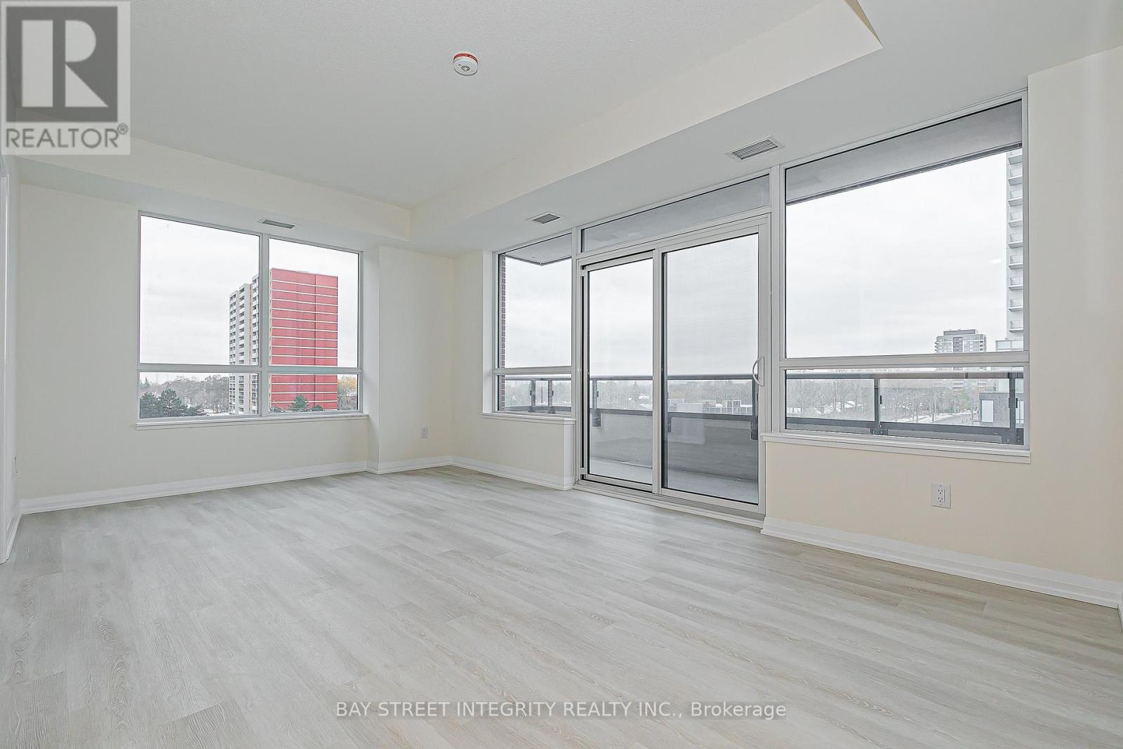 710 - 3260 Sheppard Avenue E, Toronto, Ontario  M1T 3K3 - Photo 3 - E12543226