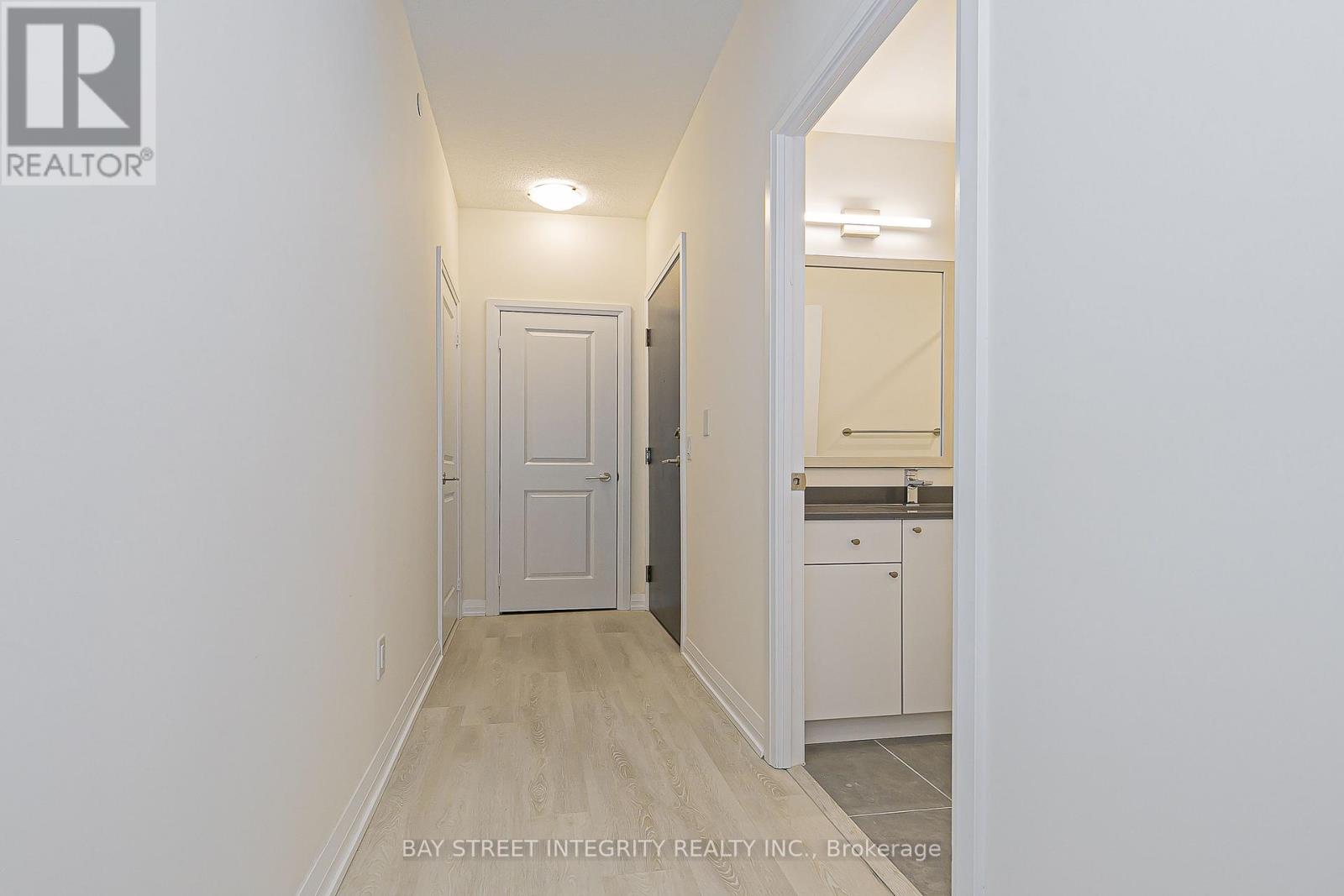 710 - 3260 Sheppard Avenue E, Toronto, Ontario  M1T 3K3 - Photo 4 - E12543226