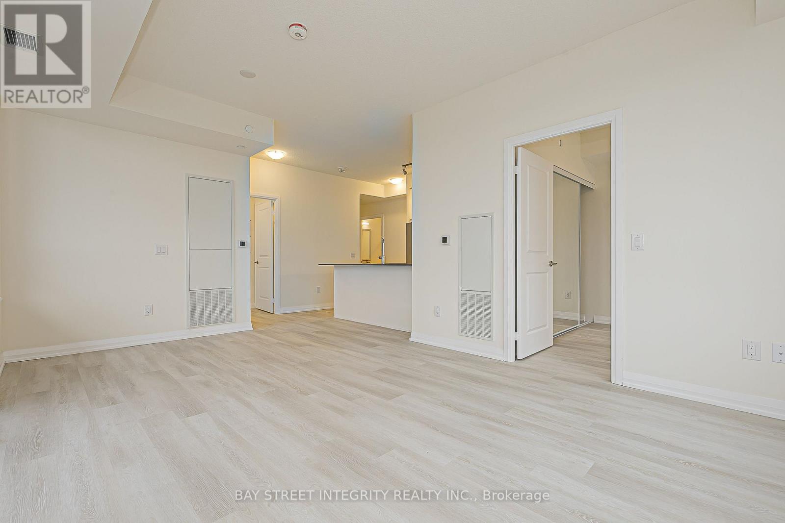 710 - 3260 Sheppard Avenue E, Toronto, Ontario  M1T 3K3 - Photo 8 - E12543226