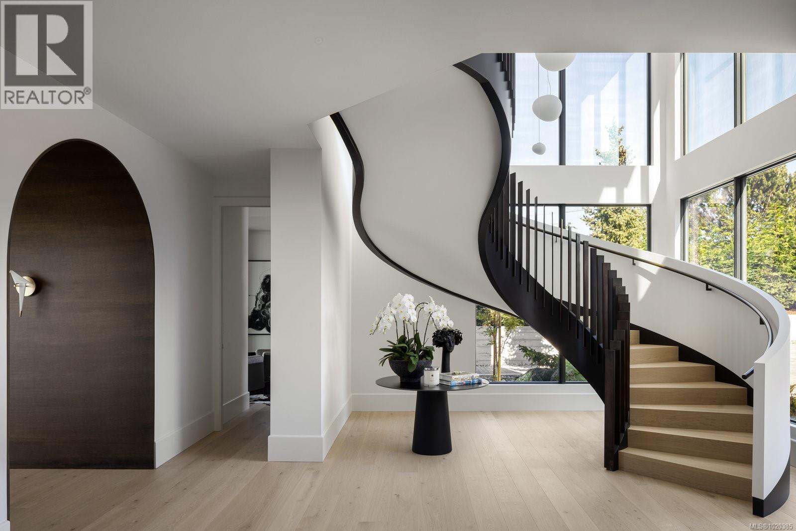 4040 White Rock St, Saanich, British Columbia  V8N 2K4 - Photo 9 - 1020385