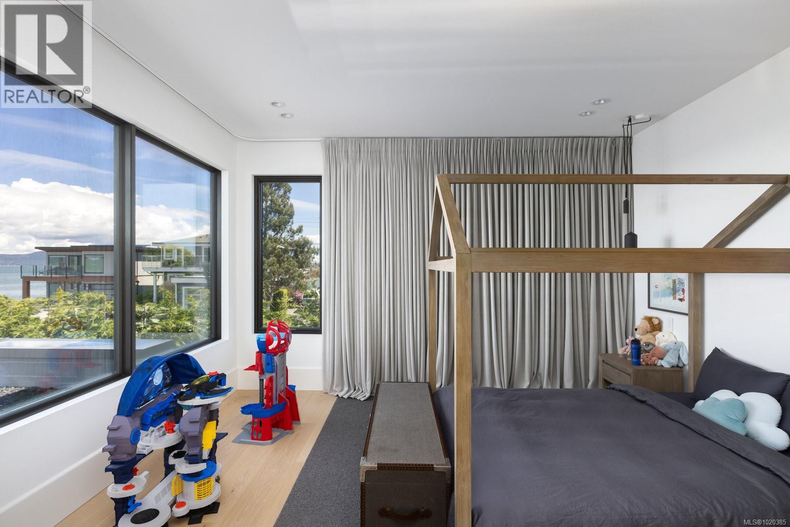 4040 White Rock St, Saanich, British Columbia  V8N 2K4 - Photo 63 - 1020385