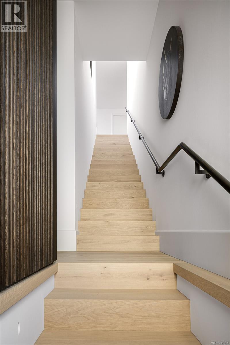 4040 White Rock St, Saanich, British Columbia  V8N 2K4 - Photo 80 - 1020385