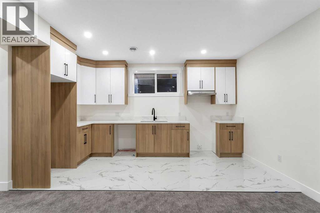 18 South Shore Road, Chestermere, Alberta  T1X 2Y4 - Photo 37 - A2268570