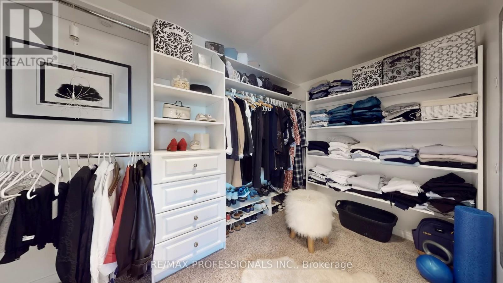 44 Robin Hood Road, Toronto, Ontario  M9A 2W8 - Photo 23 - W12542488