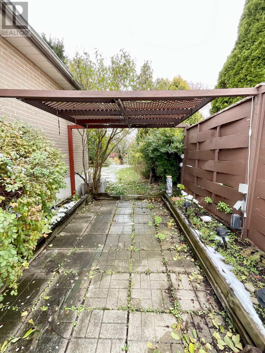 20 Earlsdale Crescent, Brampton, Ontario  L6T 3A8 - Photo 23 - W12543184