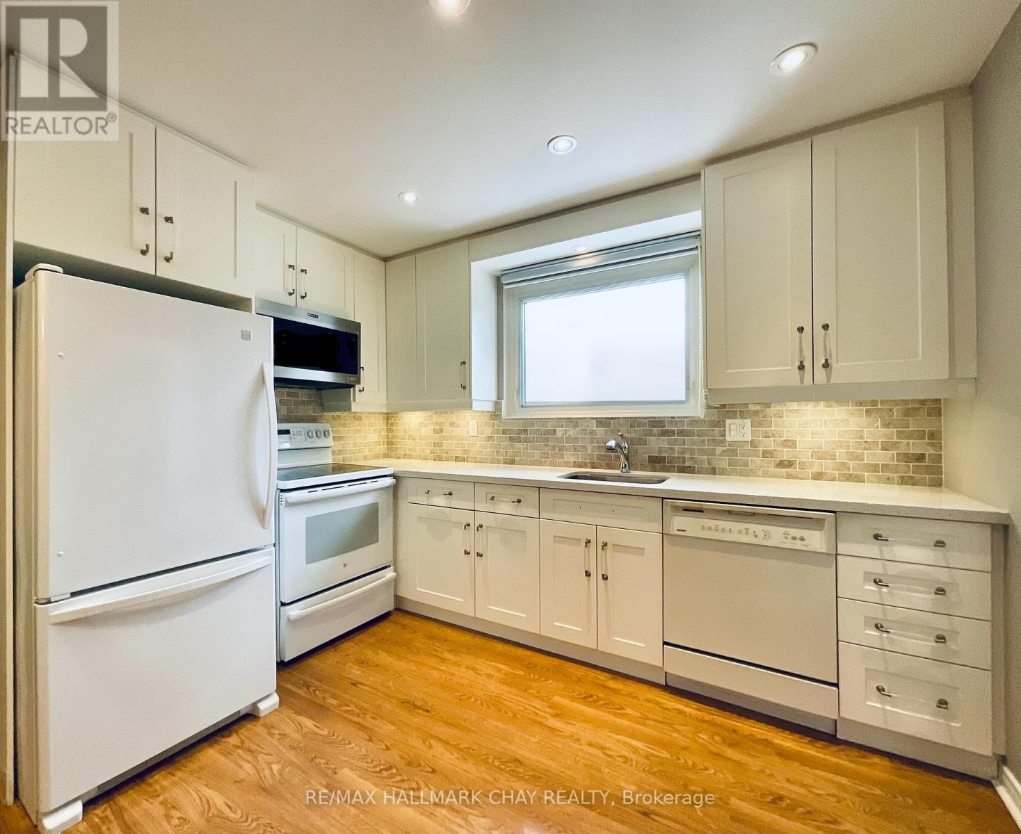 20 Earlsdale Crescent, Brampton, Ontario  L6T 3A8 - Photo 6 - W12543184