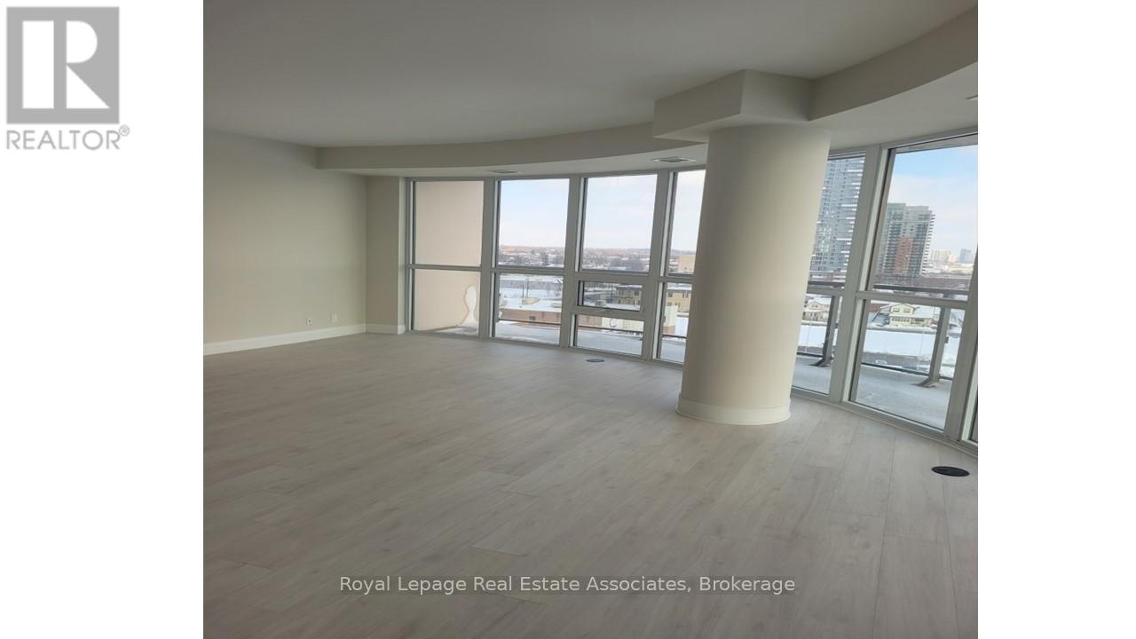 804 - 15 Lynch Street, Brampton, Ontario  L6W 2Z8 - Photo 4 - W12543190