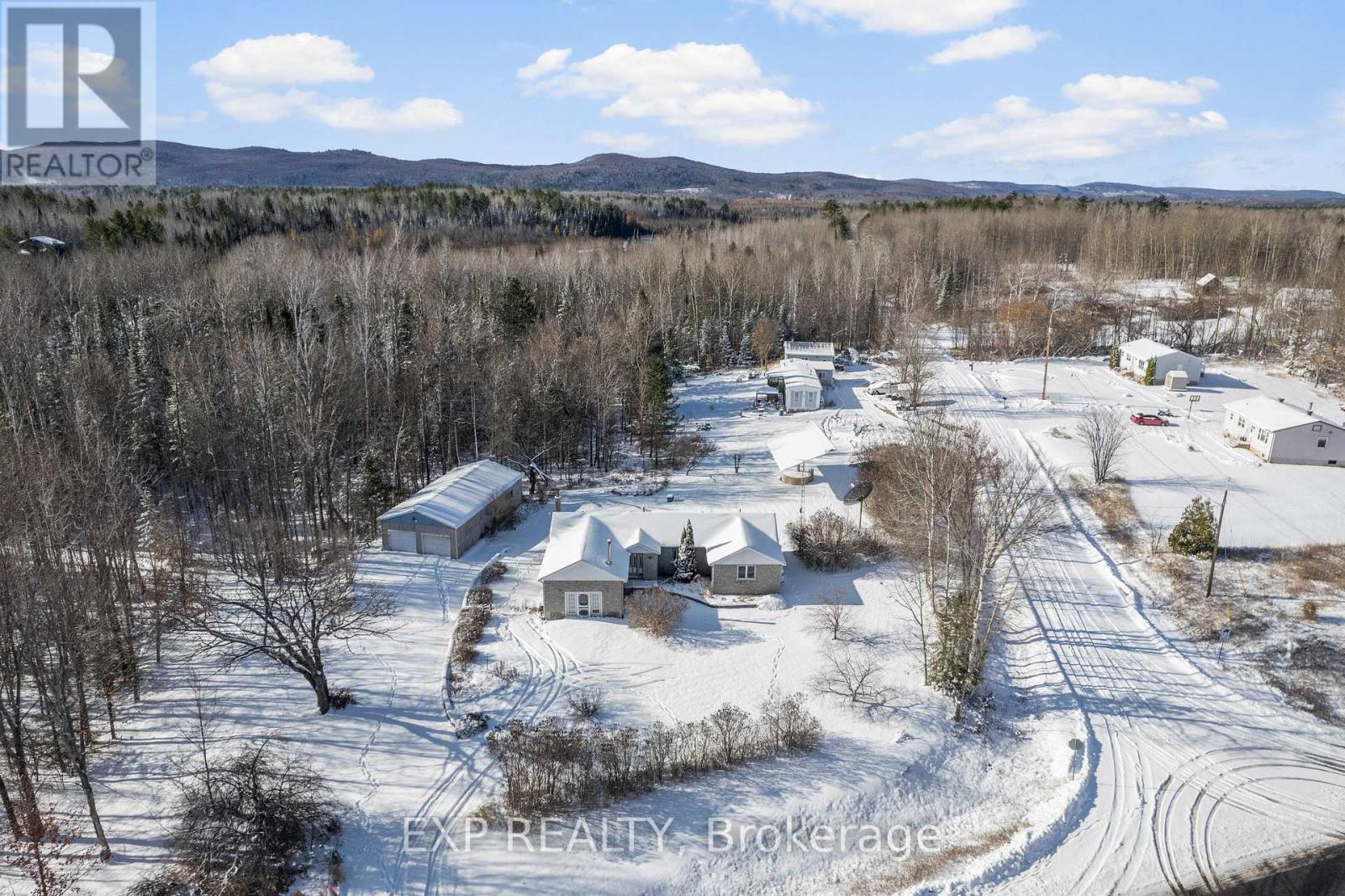 31343 Highway 41 Highway, Bonnechere Valley, Ontario K0J 1T0 - Photo 11 - X12543280