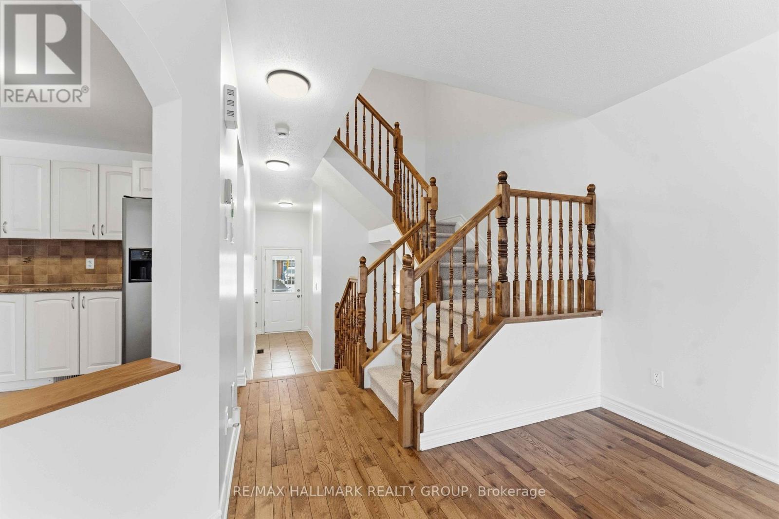 123 Silvermoon Crescent, Ottawa, Ontario  K4A 0P5 - Photo 5 - X12543286