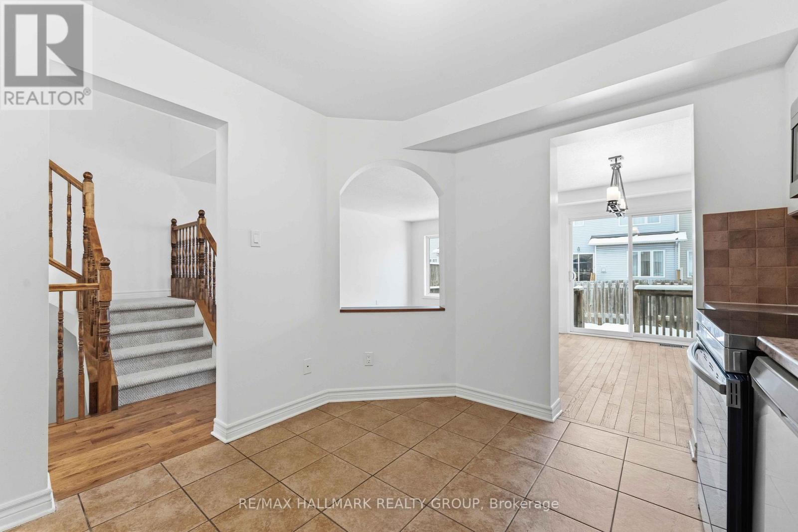 123 Silvermoon Crescent, Ottawa, Ontario  K4A 0P5 - Photo 7 - X12543286