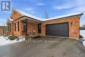 125 Gibson Crescent, Lucan Biddulph, Ontario  N0M 2J0 - Photo 2 - X12543258