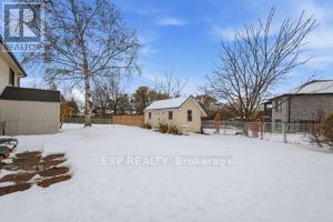 125 Gibson Crescent, Lucan Biddulph, Ontario  N0M 2J0 - Photo 42 - X12543258