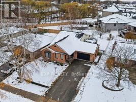 125 Gibson Crescent, Lucan Biddulph, Ontario  N0M 2J0 - Photo 46 - X12543258