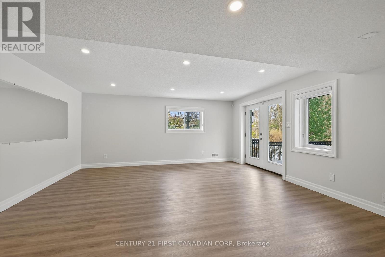 1110 Riverbend Road, London South, Ontario  N6K 0J1 - Photo 34 - X12543308