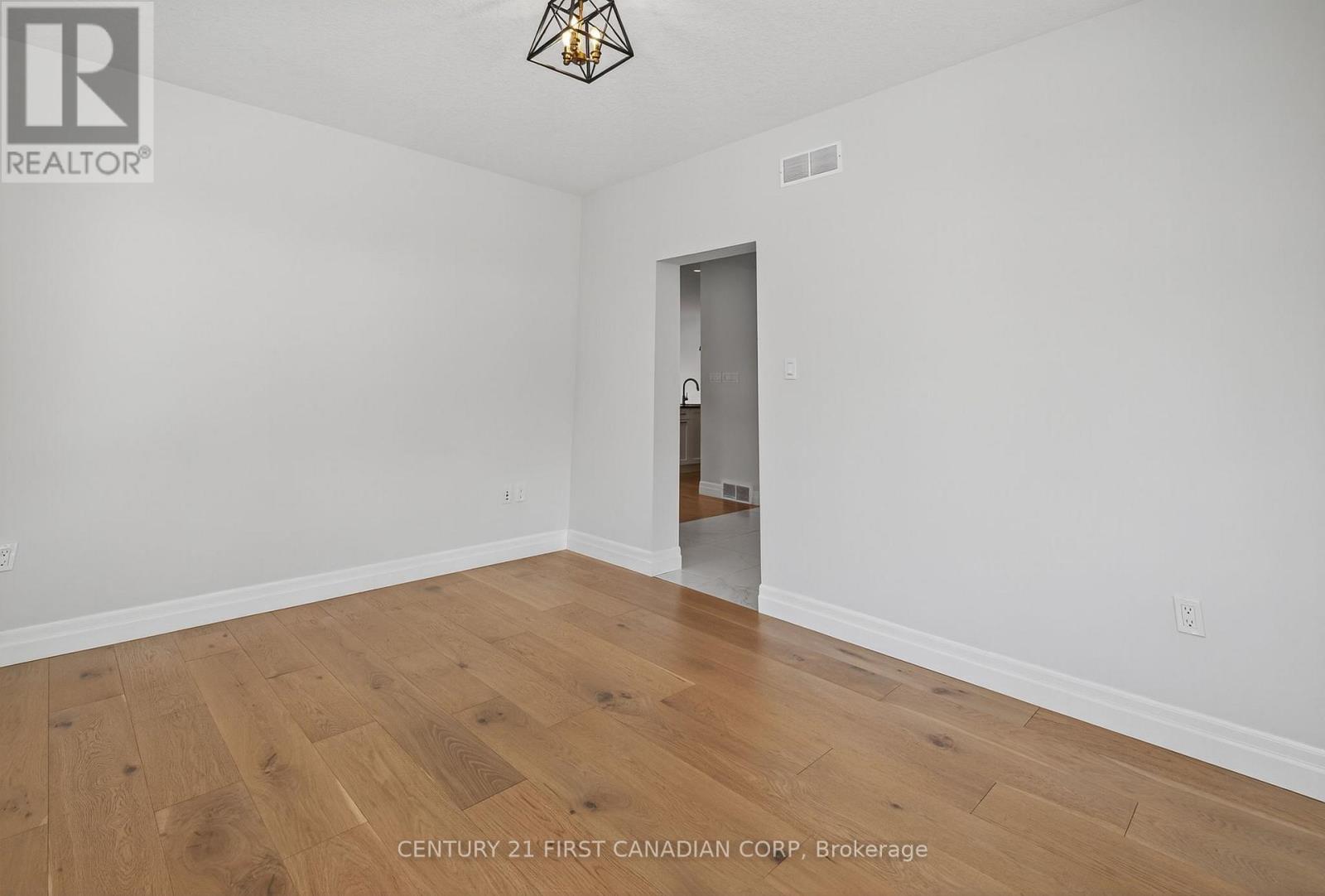 1110 Riverbend Road, London South, Ontario  N6K 0J1 - Photo 6 - X12543308