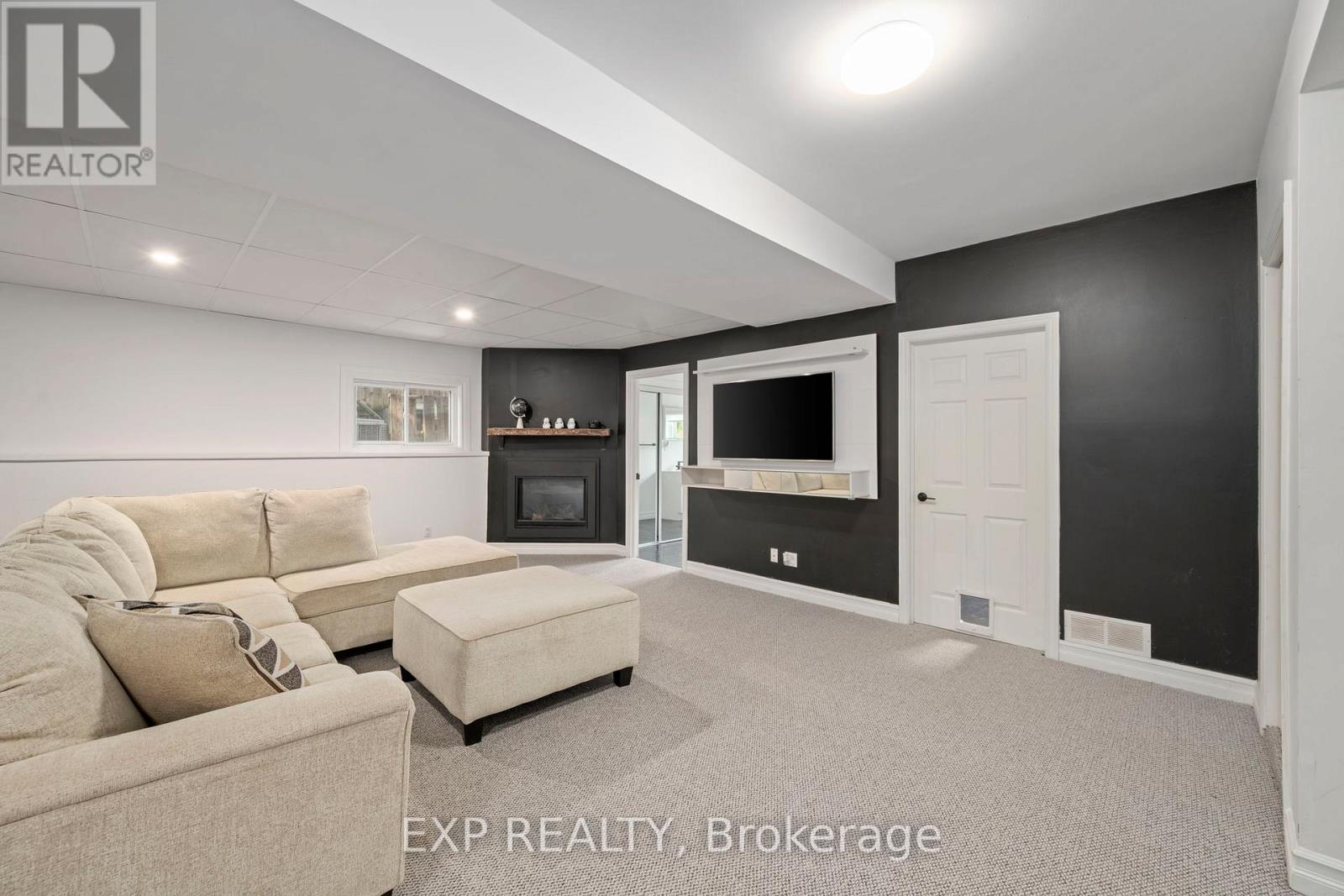 272 Mary Street, Dutton/dunwich, Ontario  N0L 1J0 - Photo 19 - X12543310