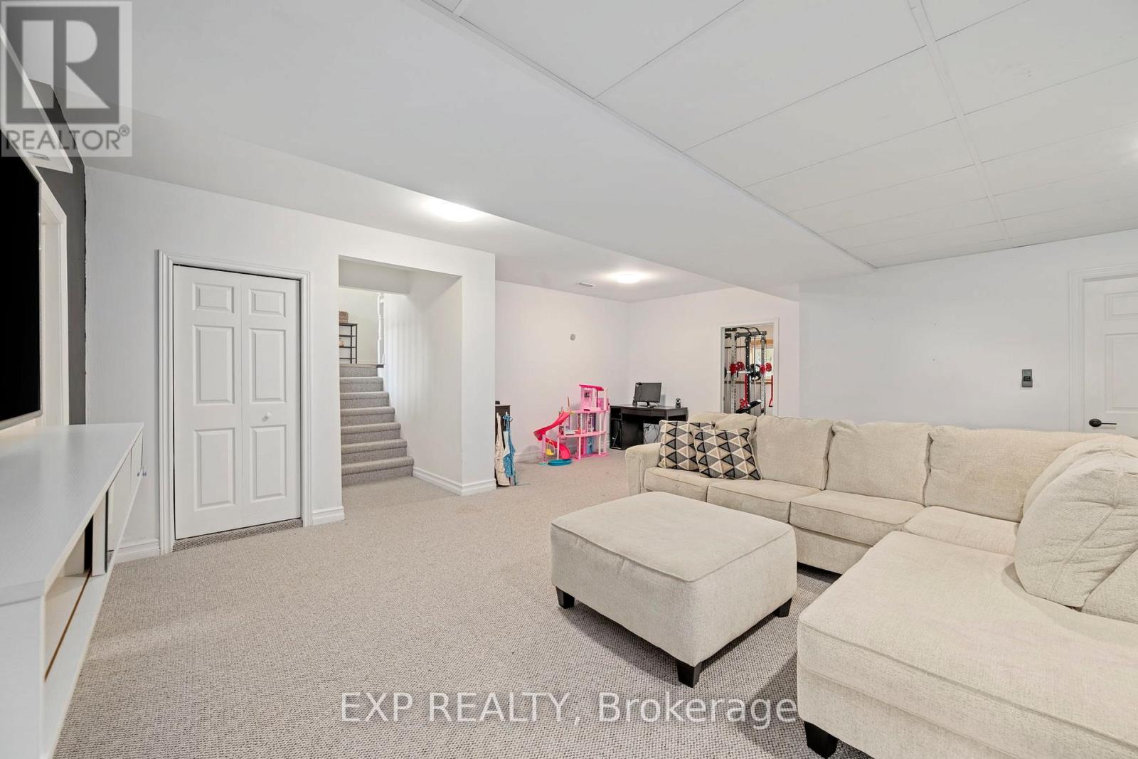 272 Mary Street, Dutton/dunwich, Ontario  N0L 1J0 - Photo 20 - X12543310