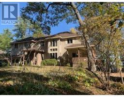 164 BAILLIE AVENUE, Ottawa, Ontario