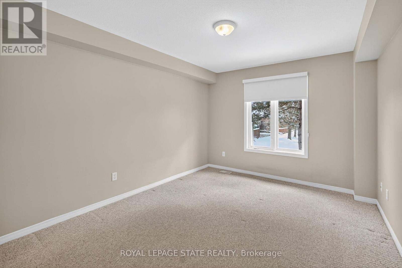 9 Manitoulin Trail, Hamilton, Ontario  L9B 2X8 - Photo 19 - X12543200