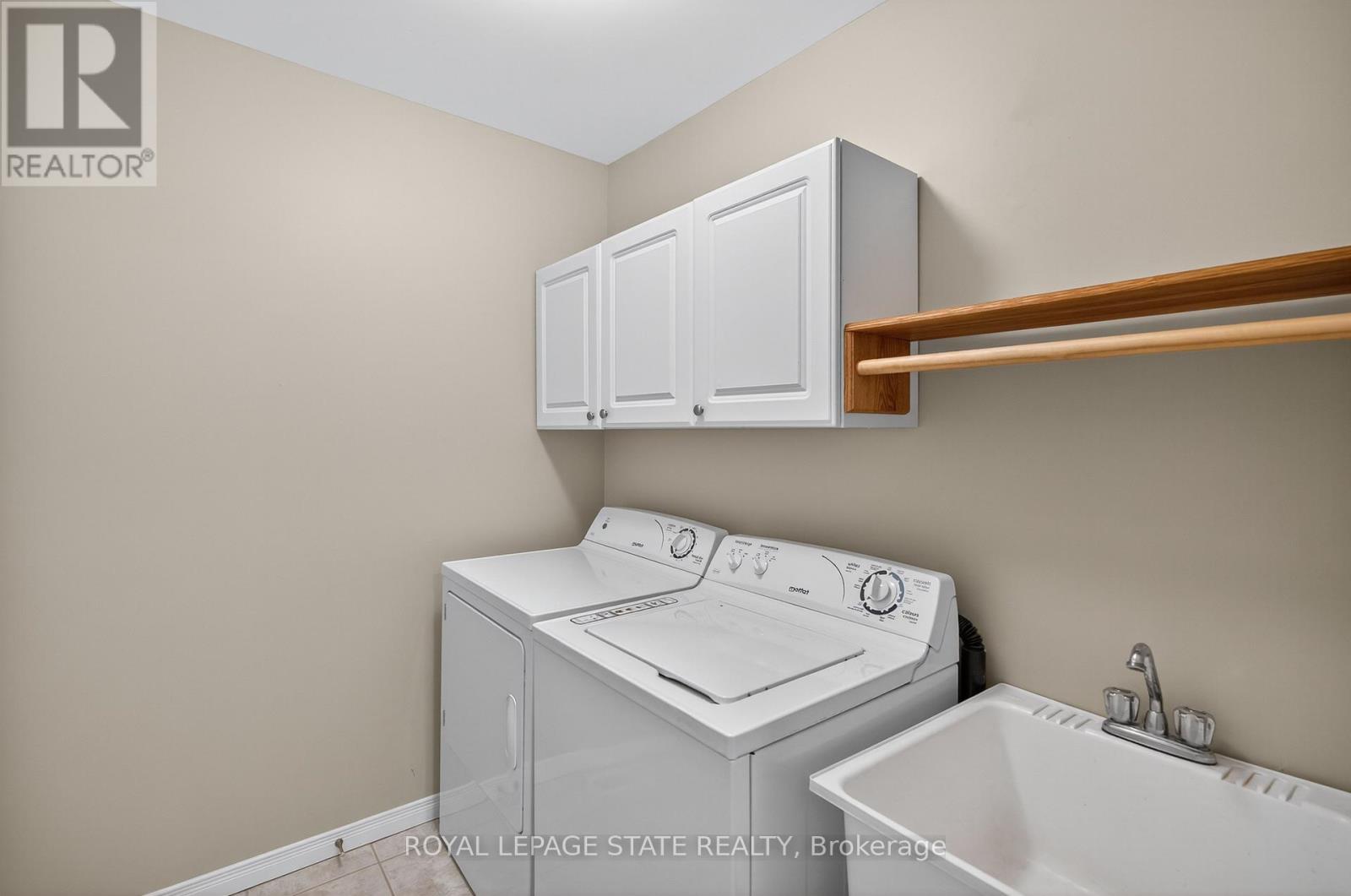 9 Manitoulin Trail, Hamilton, Ontario  L9B 2X8 - Photo 22 - X12543200