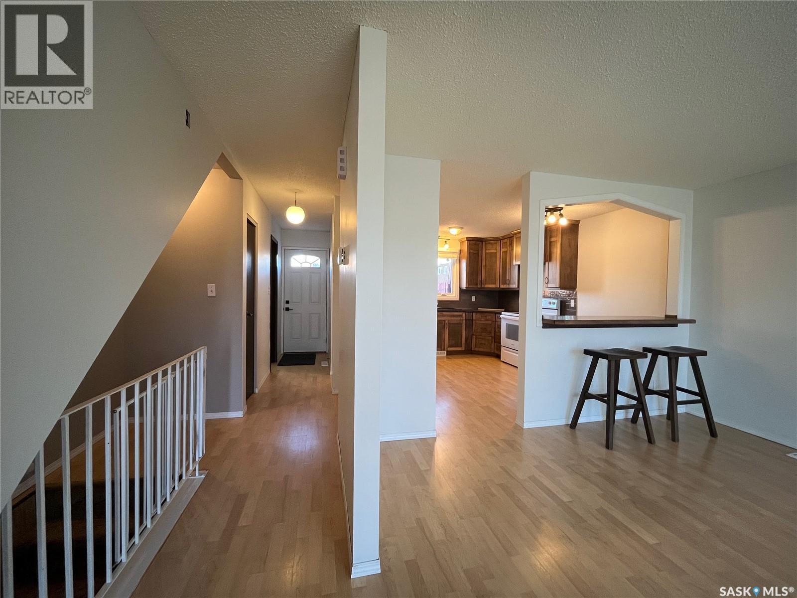 185 5th Avenue S, Yorkton, Saskatchewan  S3N 3G9 - Photo 3 - SK023855