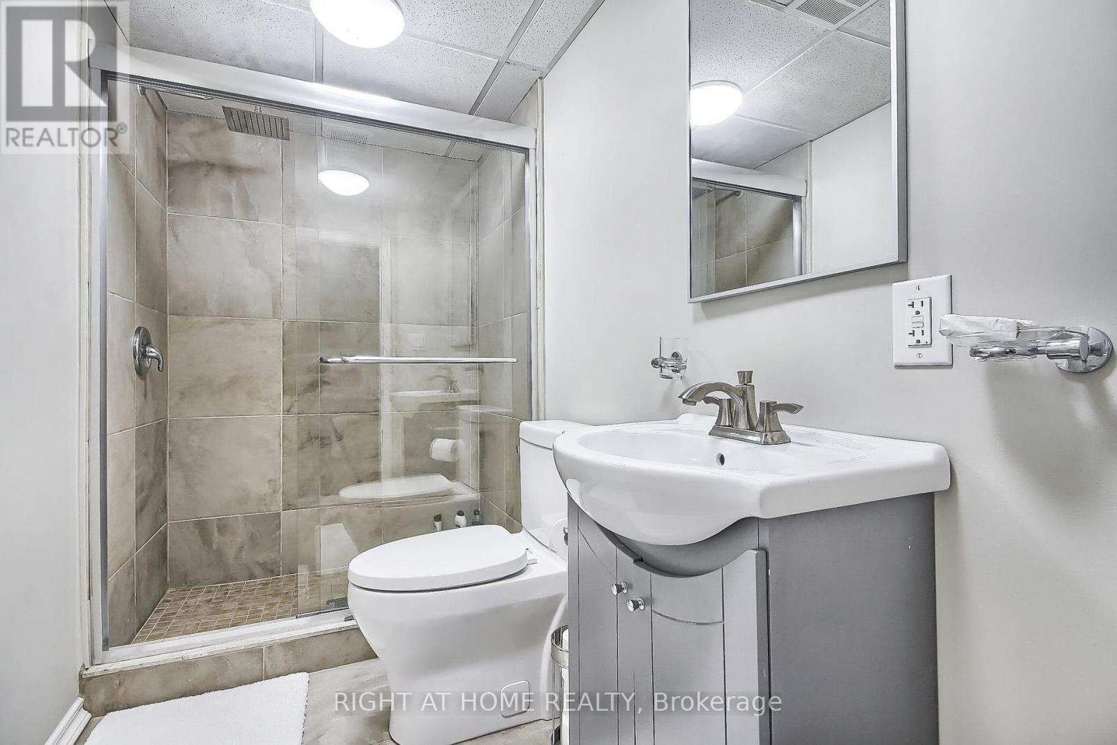 122 Elvaston Drive, Toronto, Ontario  M4A 1N6 - Photo 45 - C12519604