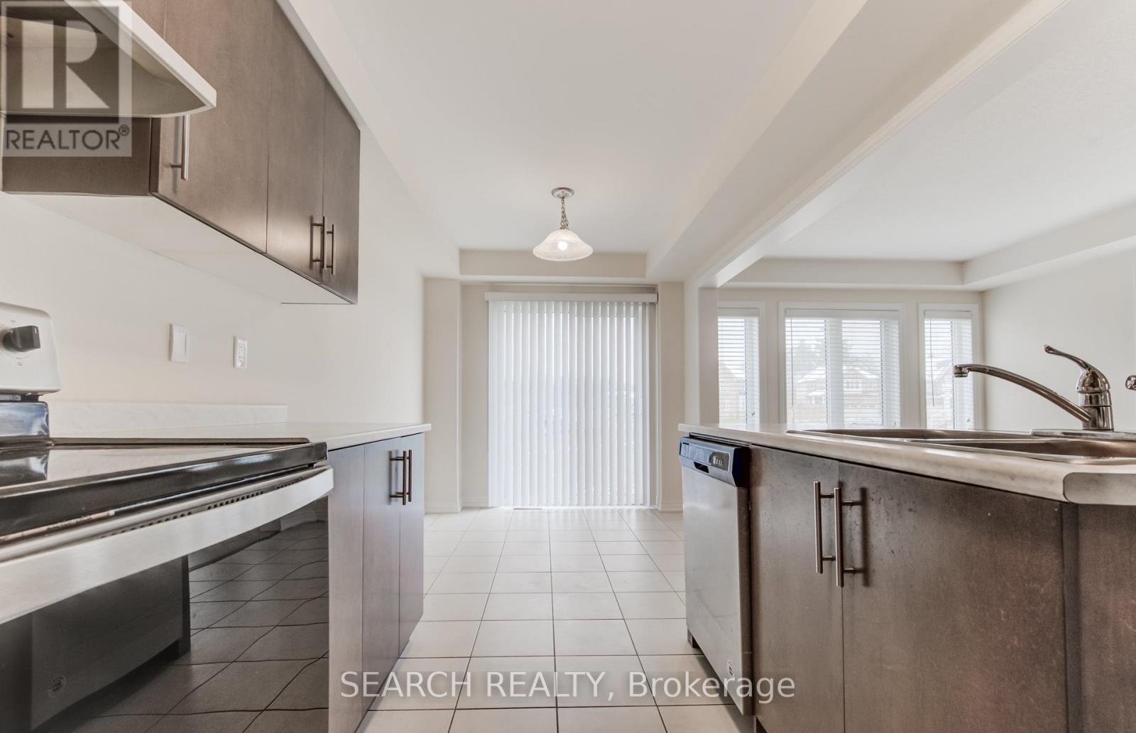 1 - 740 Linden Drive, Cambridge, Ontario  N3H 5L5 - Photo 11 - X12457667