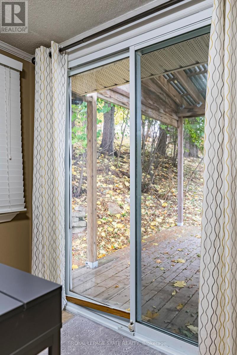 6 Begue Street, Hamilton, Ontario  L9H 2N2 - Photo 29 - X12541986