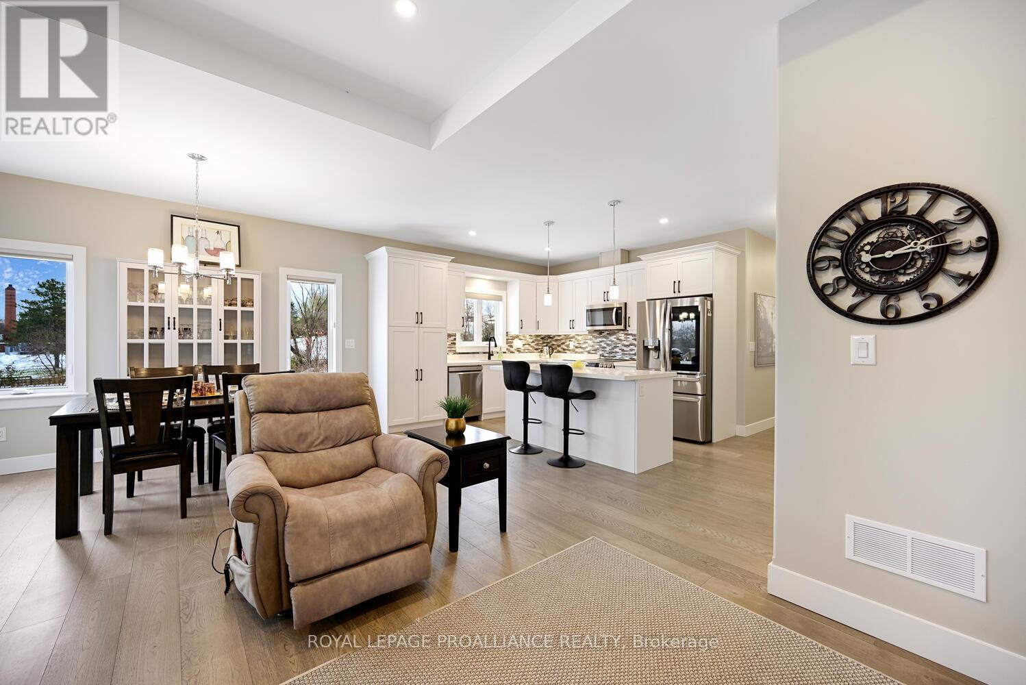 11 Ben Tekamp Terrace, Brockville, Ontario  K6V 0E8 - Photo 28 - X12542932