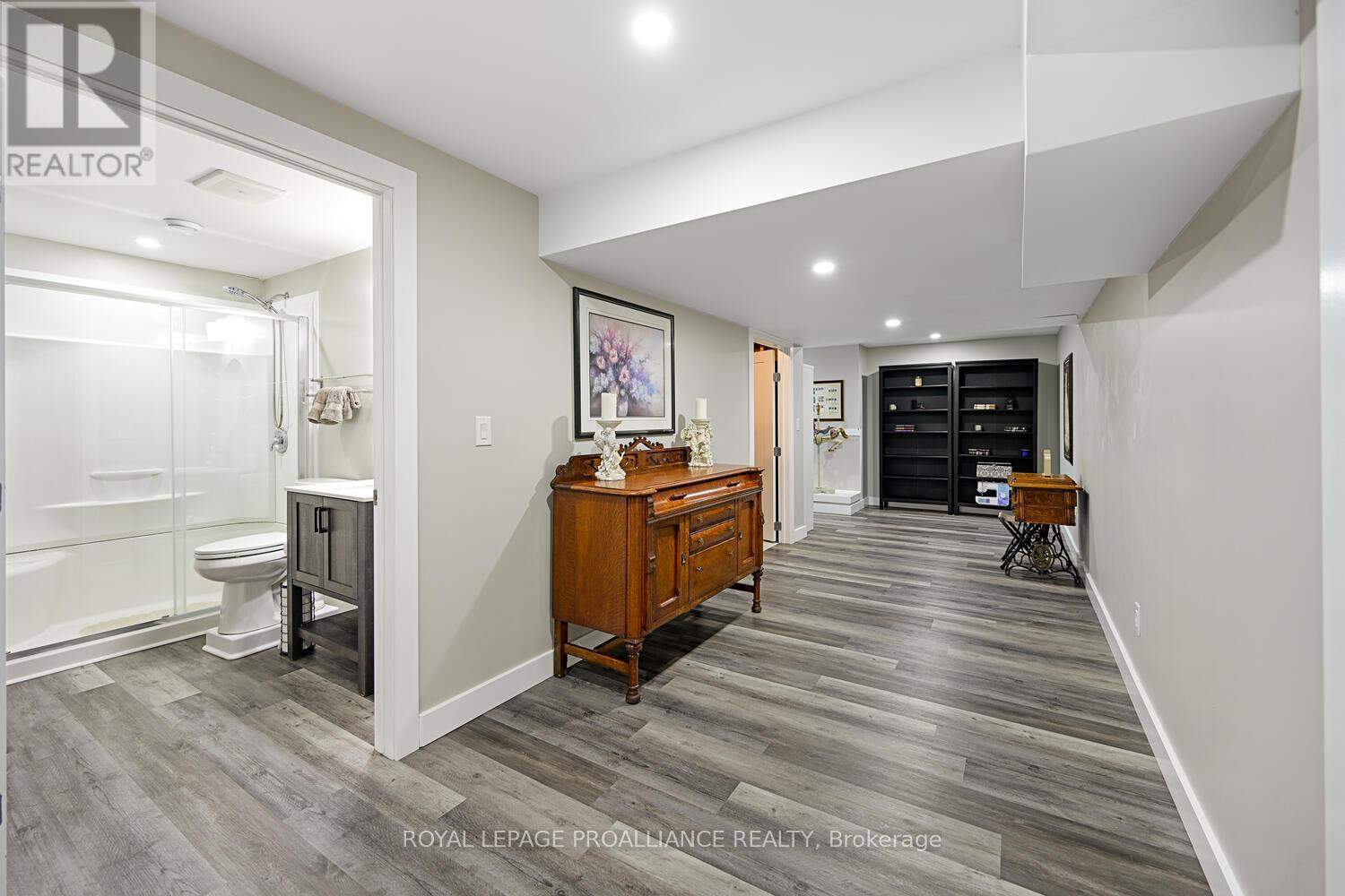 11 Ben Tekamp Terrace, Brockville, Ontario  K6V 0E8 - Photo 35 - X12542932