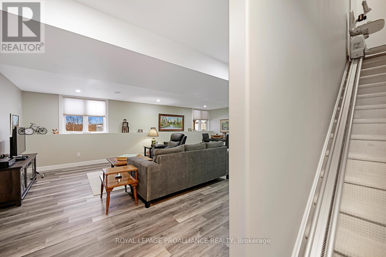 11 Ben Tekamp Terrace, Brockville, Ontario  K6V 0E8 - Photo 29 - X12542932