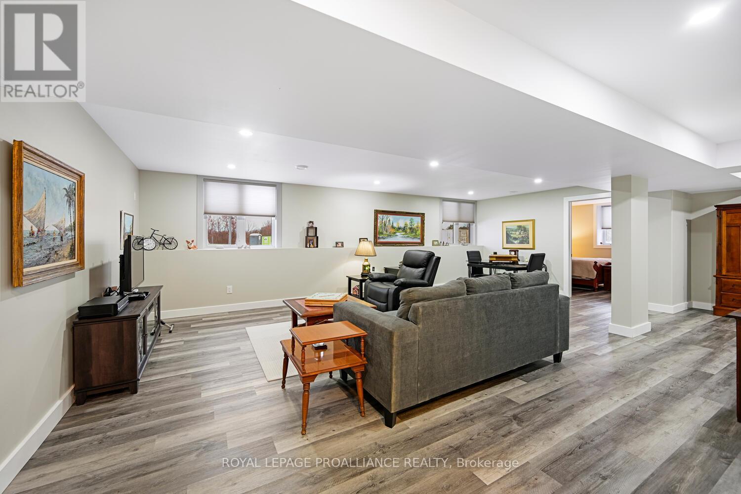 11 Ben Tekamp Terrace, Brockville, Ontario  K6V 0E8 - Photo 30 - X12542932