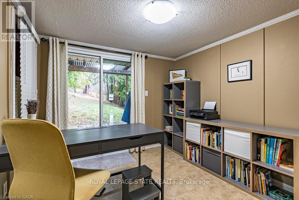 6 Begue Street, Hamilton, Ontario  L9H 2N2 - Photo 31 - X12541986