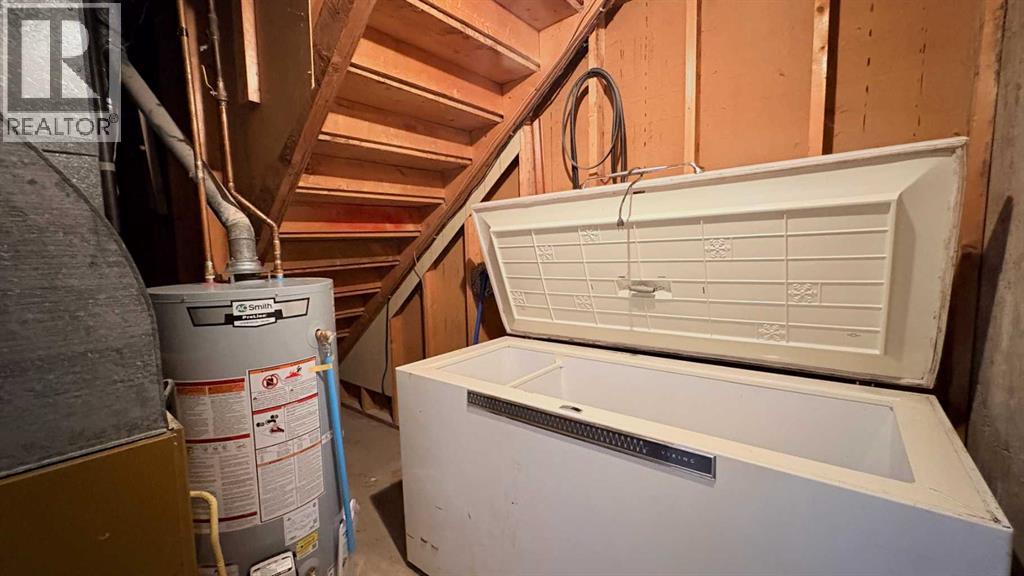 1030 15 Avenue, Wainwright, Alberta  T9W 1J8 - Photo 27 - A2270675