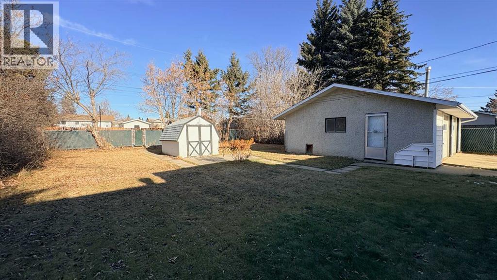 1030 15 Avenue, Wainwright, Alberta  T9W 1J8 - Photo 32 - A2270675