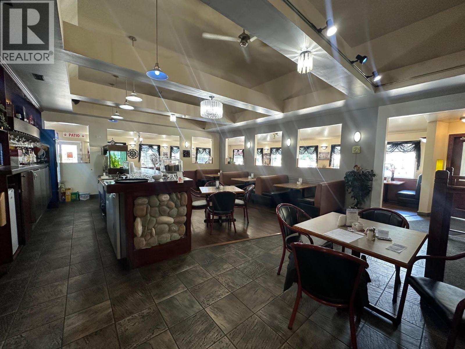 333 Shuswap Avenue, Chase, British Columbia  V0E 1M0 - Photo 7 - 10350619